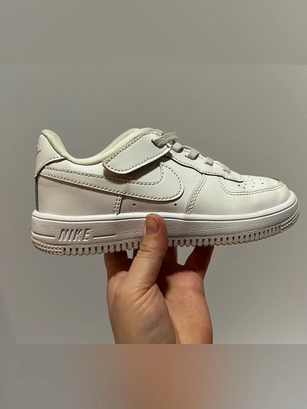 Nike Air Force 1 sneakers kids size 1Y